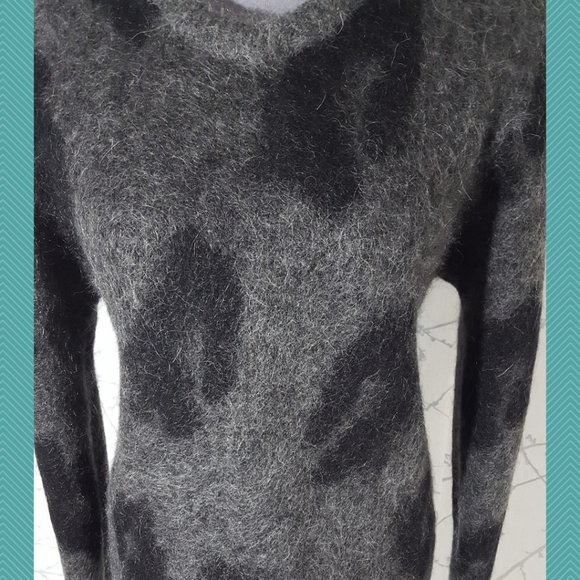 Tonsure Gray Cheetah Print Superkid Mohair Blend Fuzzy Crewneck Sweater - Picture 2 of 4